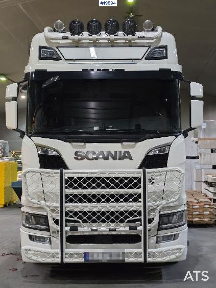 Scania R590 - Tractor truck: picture 5 Scania R590 - Tractor truck: picture 5