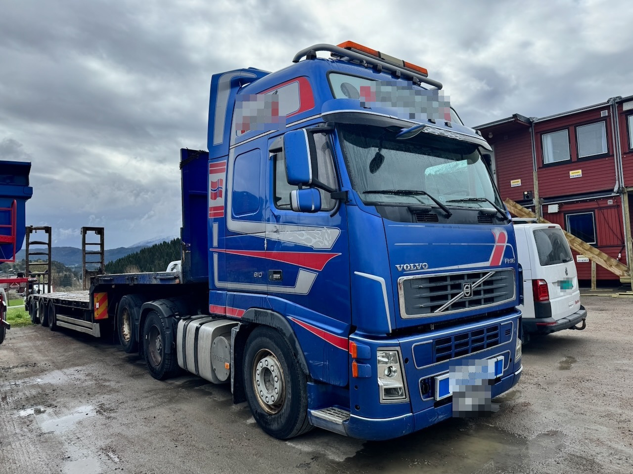 Volvo 2004 Volvo FH16 6x2 Trekkvogn m/tipphydraulikk for tippsemi. - Tractor truck: picture 1 Volvo 2004 Volvo FH16 6x2 Trekkvogn m/tipphydraulikk for tippsemi. - Tractor truck: picture 1