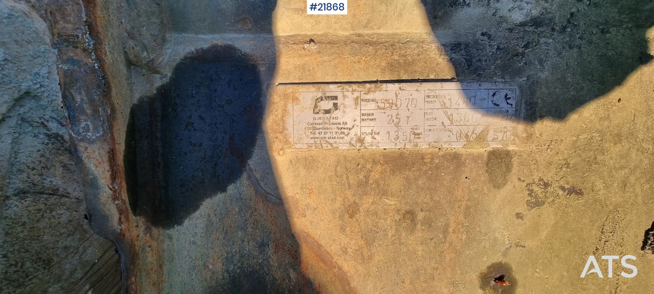 Excavator Volvo ECR235 EL gravemaskin m/ graveskuffe, pusseskuffe, rototilt og gps: picture 31