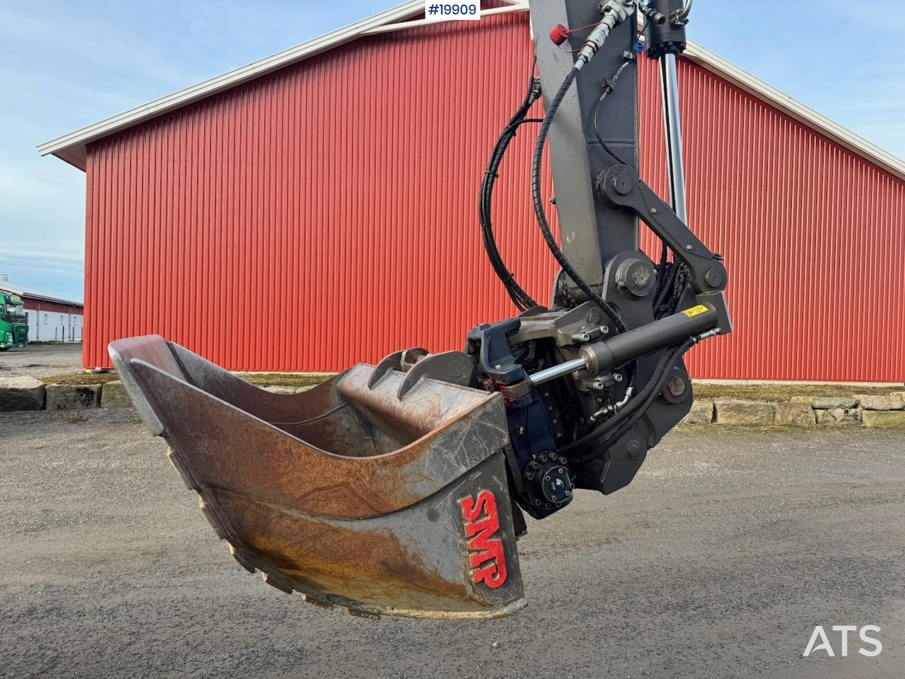 Excavator Volvo EWR130: picture 26