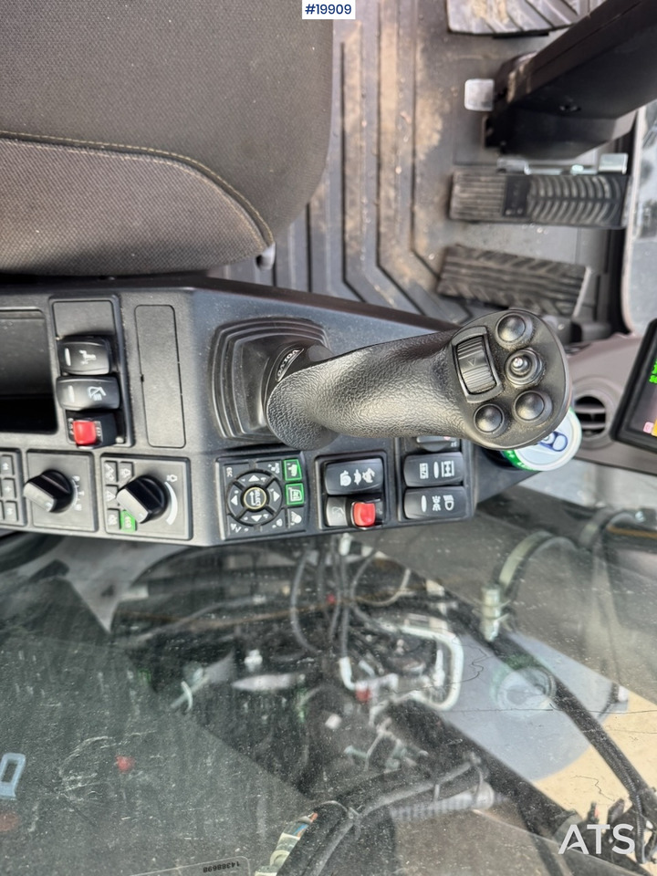 Excavator Volvo EWR130: picture 41