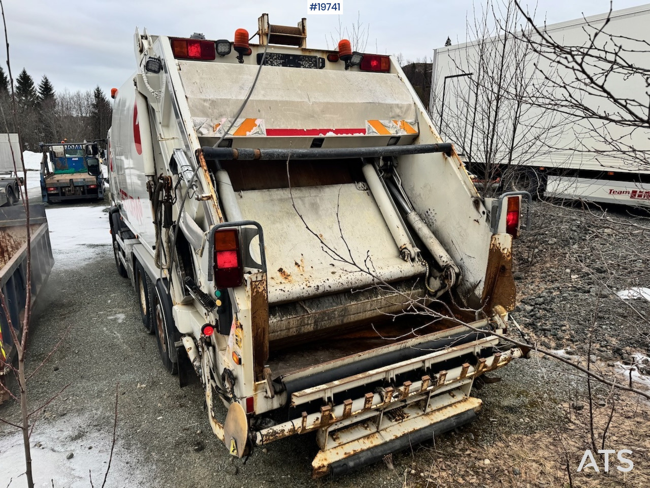 Volvo FE340 - Garbage truck: picture 4 Volvo FE340 - Garbage truck: picture 4
