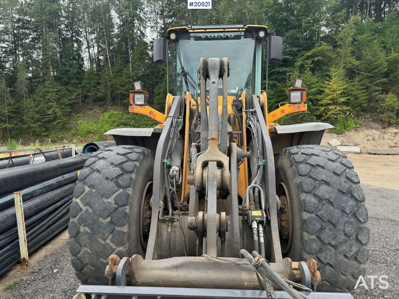 Volvo L110F - Wheel loader: picture 3 Volvo L110F - Wheel loader: picture 3