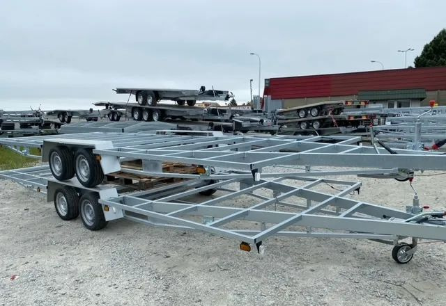 Boro Przyczepa pod kontener!!!6,60x2,50M!! - Container transporter/ Swap body semi-trailer: picture 2 Boro Przyczepa pod kontener!!!6,60x2,50M!! - Container transporter/ Swap body semi-trailer: picture 2