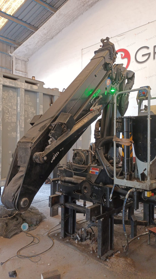 HMF 1643 - Truck mounted crane: picture 3 HMF 1643 - Truck mounted crane: picture 3