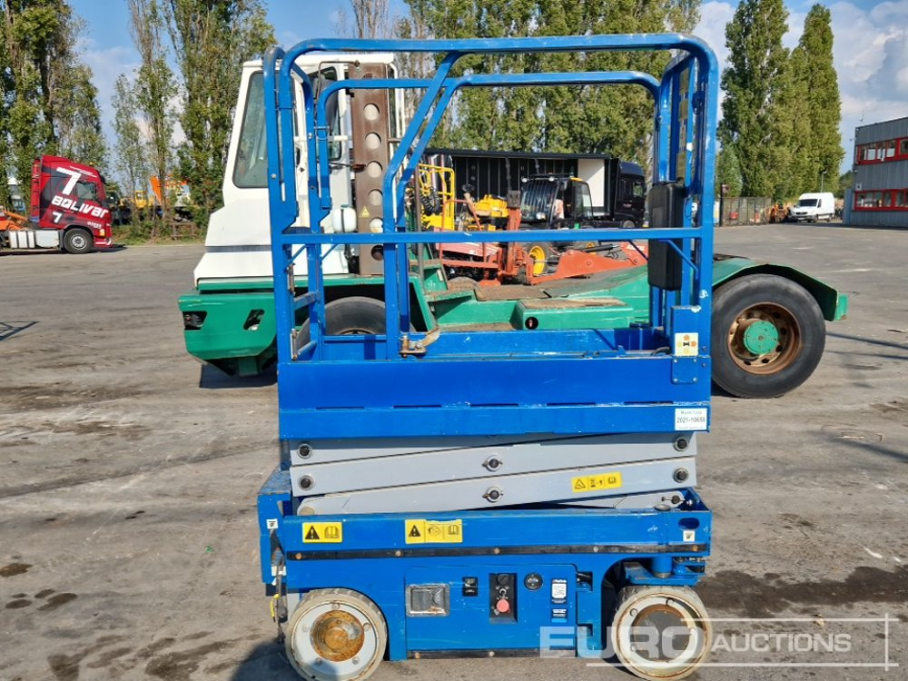 1330 Electric Scissor Lift - Aerial platform: picture 5 1330 Electric Scissor Lift - Aerial platform: picture 5
