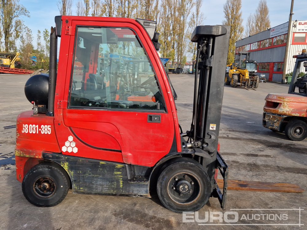 2014 Hyster H3-0FT - Forklift: picture 5 2014 Hyster H3-0FT - Forklift: picture 5