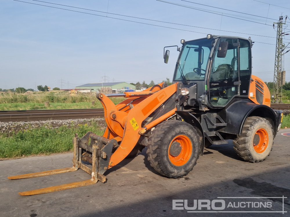 2015 Komatsu WA100M-7 - Wheel loader: picture 1 2015 Komatsu WA100M-7 - Wheel loader: picture 1