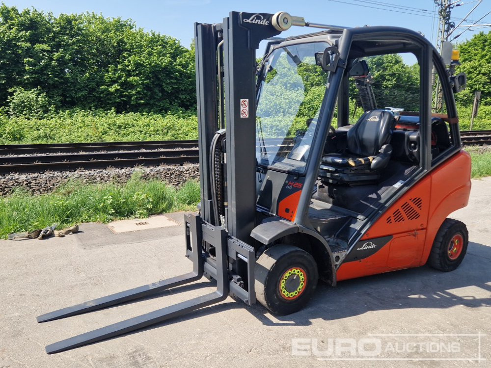 2015 Linde H25T-02 - Forklift: picture 1 2015 Linde H25T-02 - Forklift: picture 1