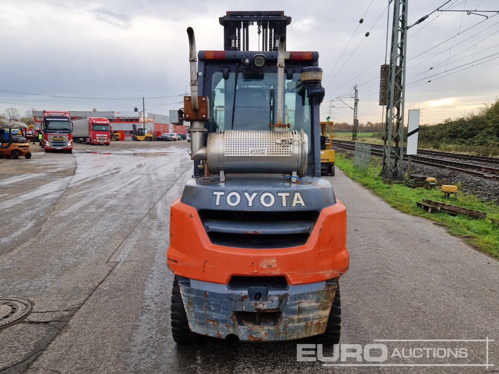 2016 Toyota 40-8FD50N - Forklift: picture 4 2016 Toyota 40-8FD50N - Forklift: picture 4