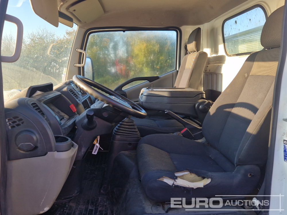 Tipper van 2017 Nissan NT400: picture 24 Tipper van 2017 Nissan NT400: picture 24