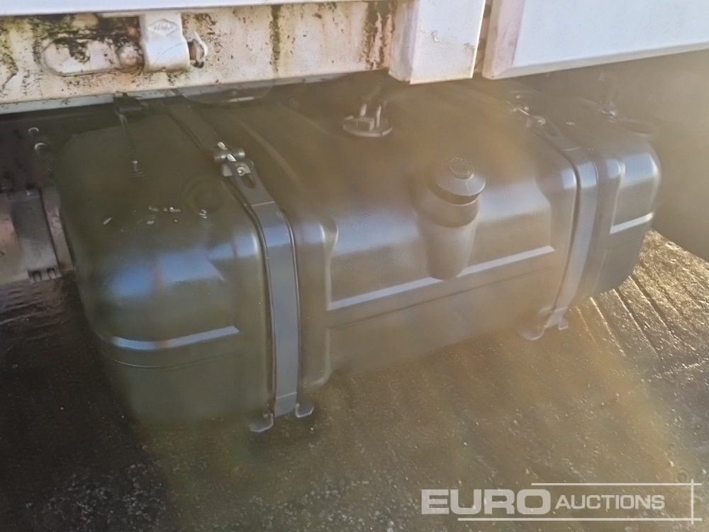 Tipper van 2017 Nissan NT400: picture 17 Tipper van 2017 Nissan NT400: picture 17