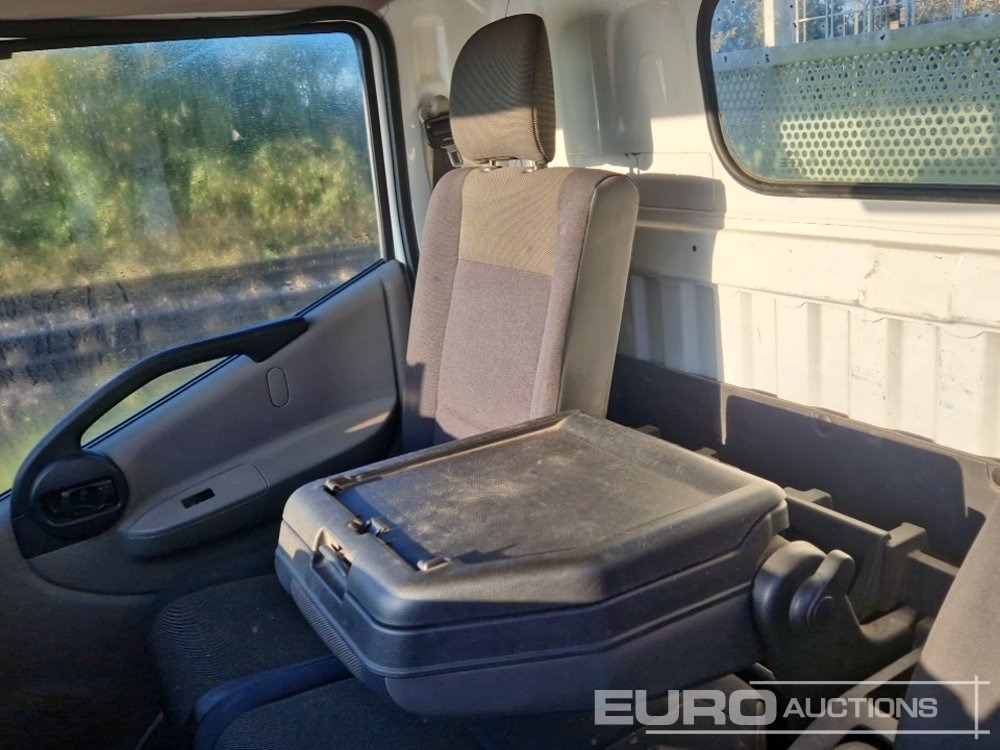 Tipper van 2017 Nissan NT400: picture 25 Tipper van 2017 Nissan NT400: picture 25