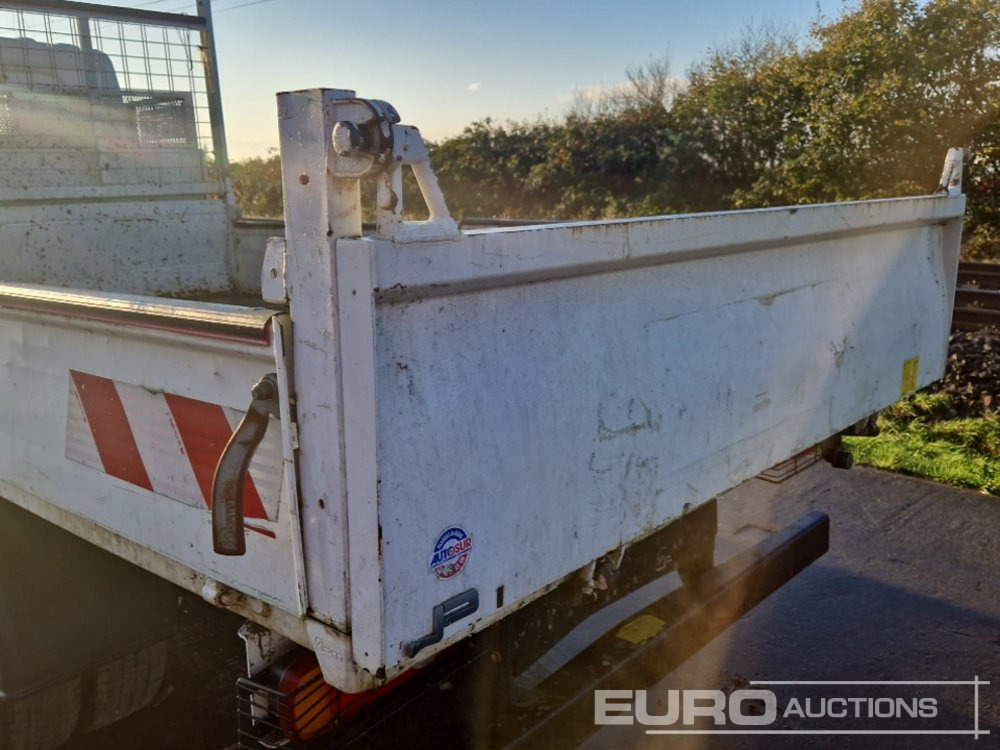 Tipper van 2017 Nissan NT400: picture 14 Tipper van 2017 Nissan NT400: picture 14