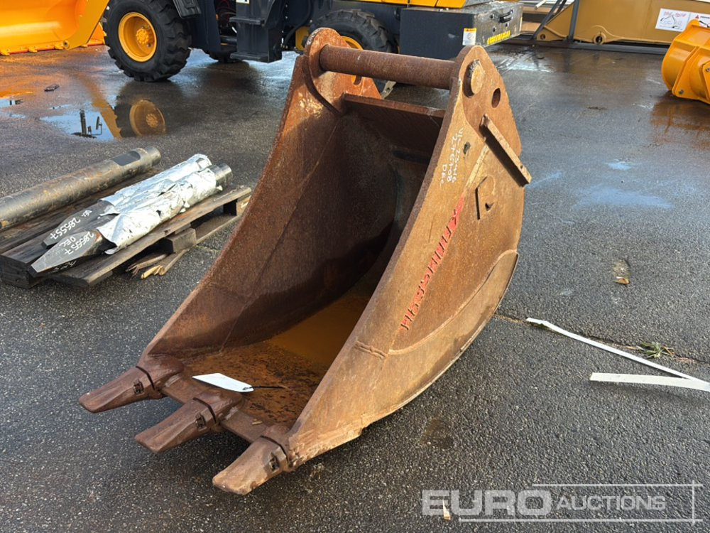 24" Digging Bucket, MS21 - Bucket: picture 1 24" Digging Bucket, MS21 - Bucket: picture 1
