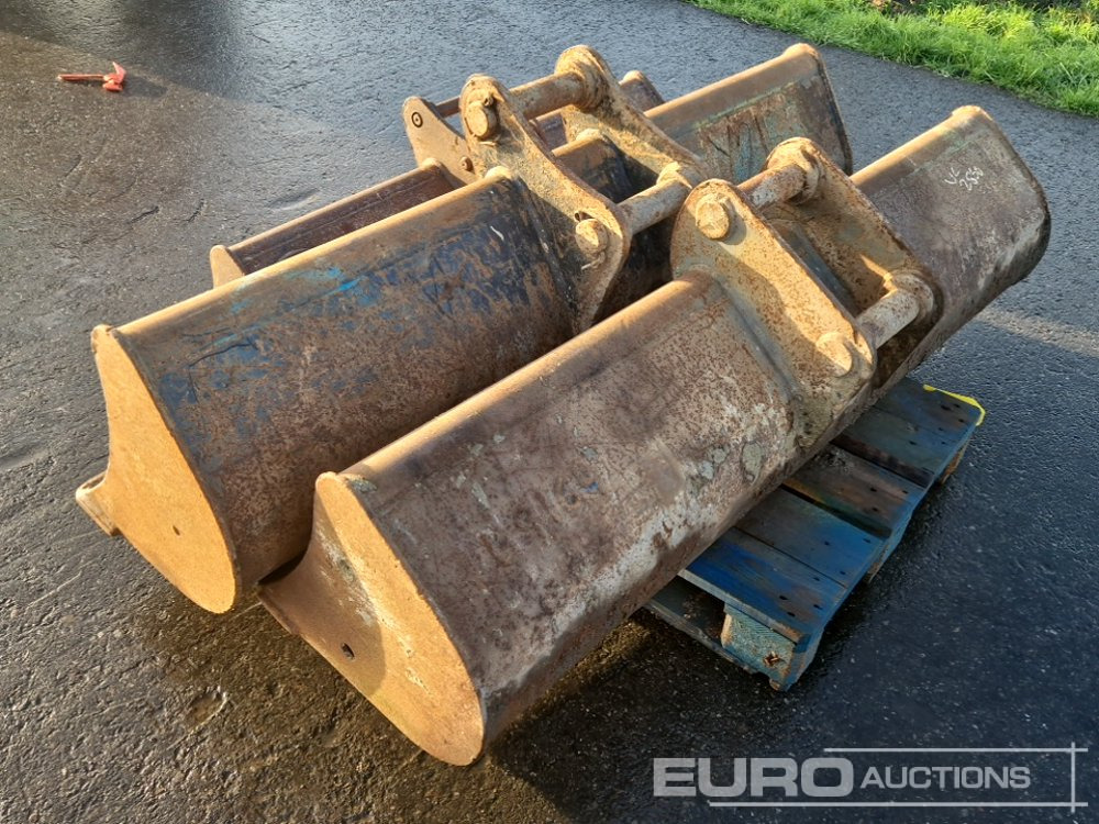 48", 70", 70" Ditching Buckets - Bucket: picture 2 48", 70", 70" Ditching Buckets - Bucket: picture 2