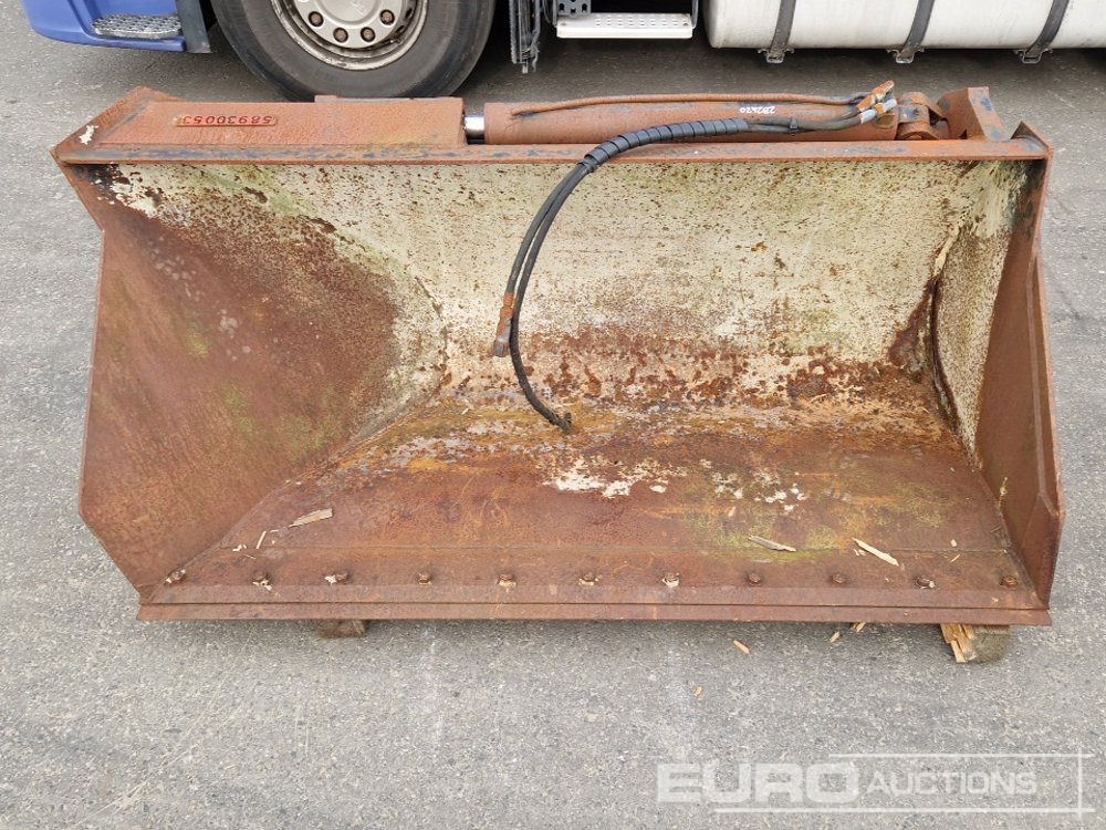 70" Side Tip Bucket to suit CAT Wheeled Loader - Bucket: picture 4 70" Side Tip Bucket to suit CAT Wheeled Loader - Bucket: picture 4