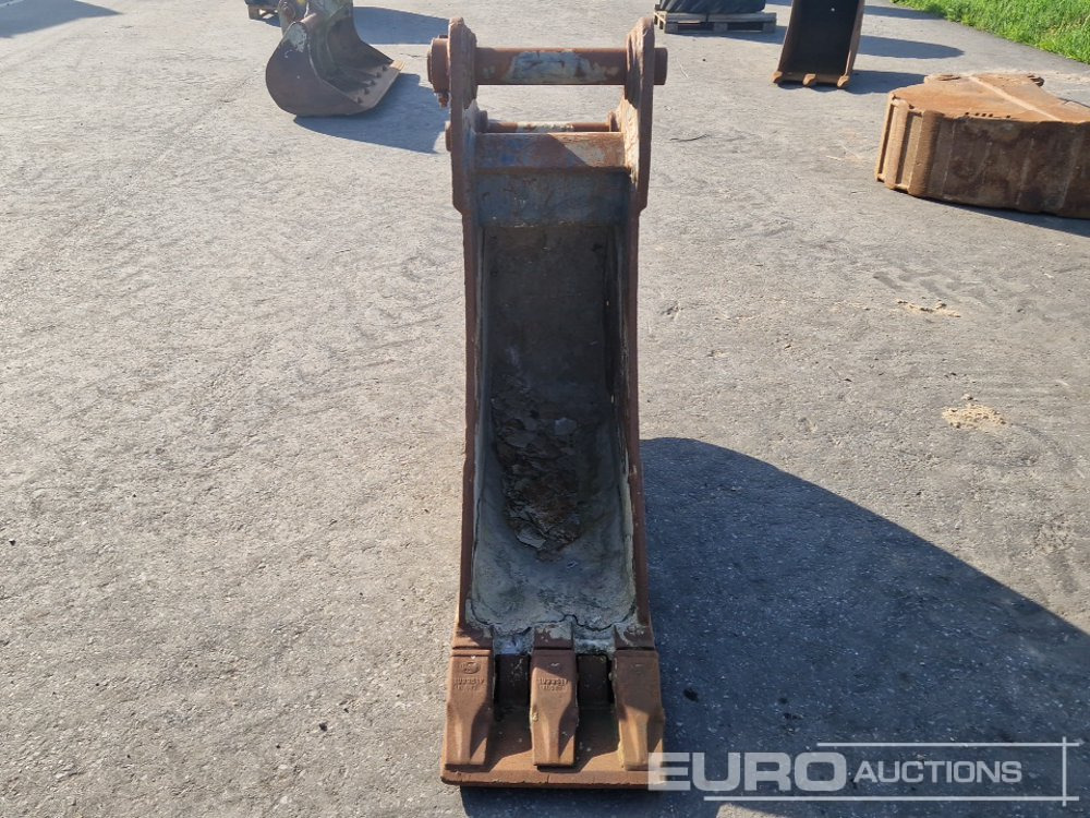 Geith 16" Digging Bucket, 75mm Pin - Bucket: picture 5 Geith 16" Digging Bucket, 75mm Pin - Bucket: picture 5