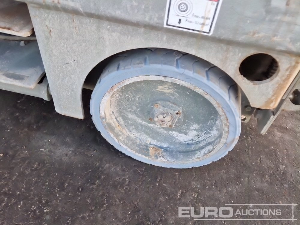 Haulotte Electric Scissor Lift - Aerial platform: picture 5 Haulotte Electric Scissor Lift - Aerial platform: picture 5