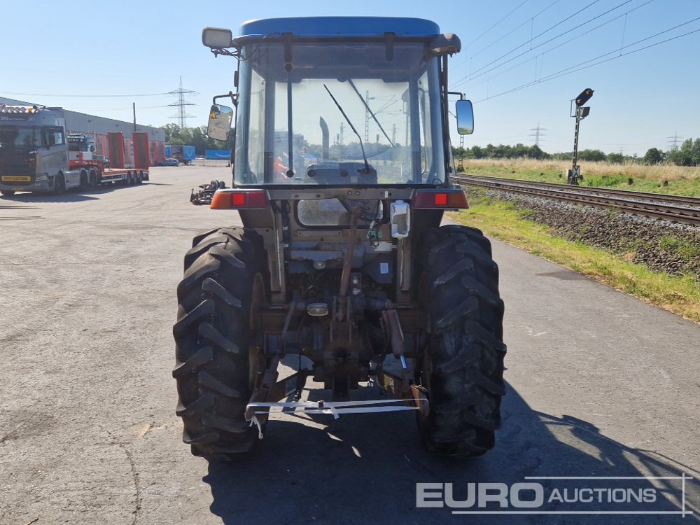 Iseki TG43F - Compact tractor: picture 4 Iseki TG43F - Compact tractor: picture 4