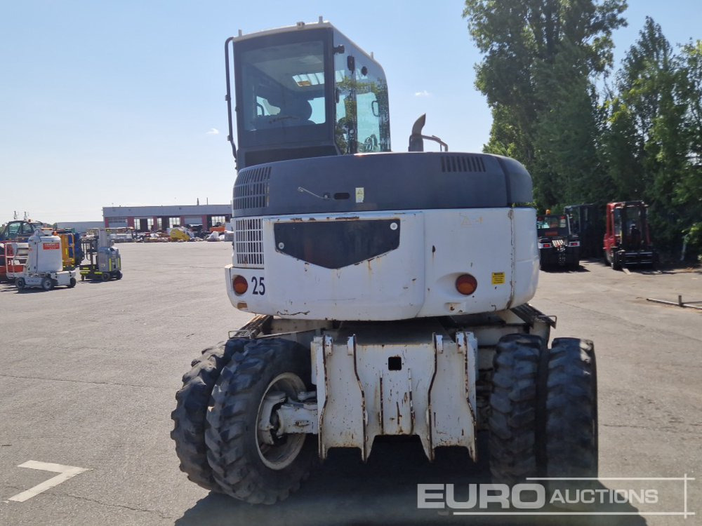 Komatsu PW98MR-6 - Wheel excavator: picture 4 Komatsu PW98MR-6 - Wheel excavator: picture 4