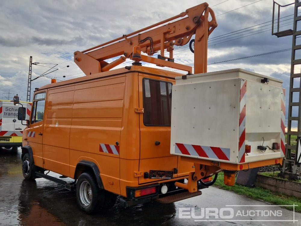 Mercedes 612D - Truck with aerial platform: picture 3 Mercedes 612D - Truck with aerial platform: picture 3