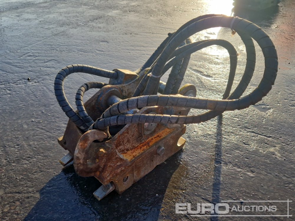 QH to suit Mini Excavator - Quick coupler: picture 1 QH to suit Mini Excavator - Quick coupler: picture 1