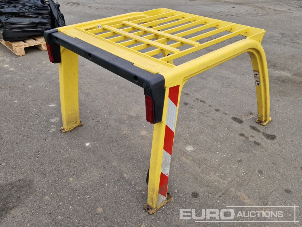 ROPS to suit Hyster Forklift - Spare parts: picture 4 ROPS to suit Hyster Forklift - Spare parts: picture 4