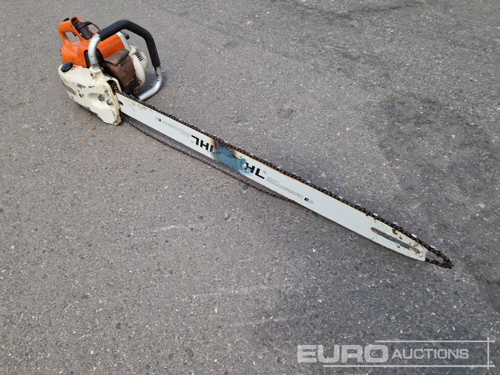 Stihl Petrol Chainsaw - Construction equipment: picture 4 Stihl Petrol Chainsaw - Construction equipment: picture 4