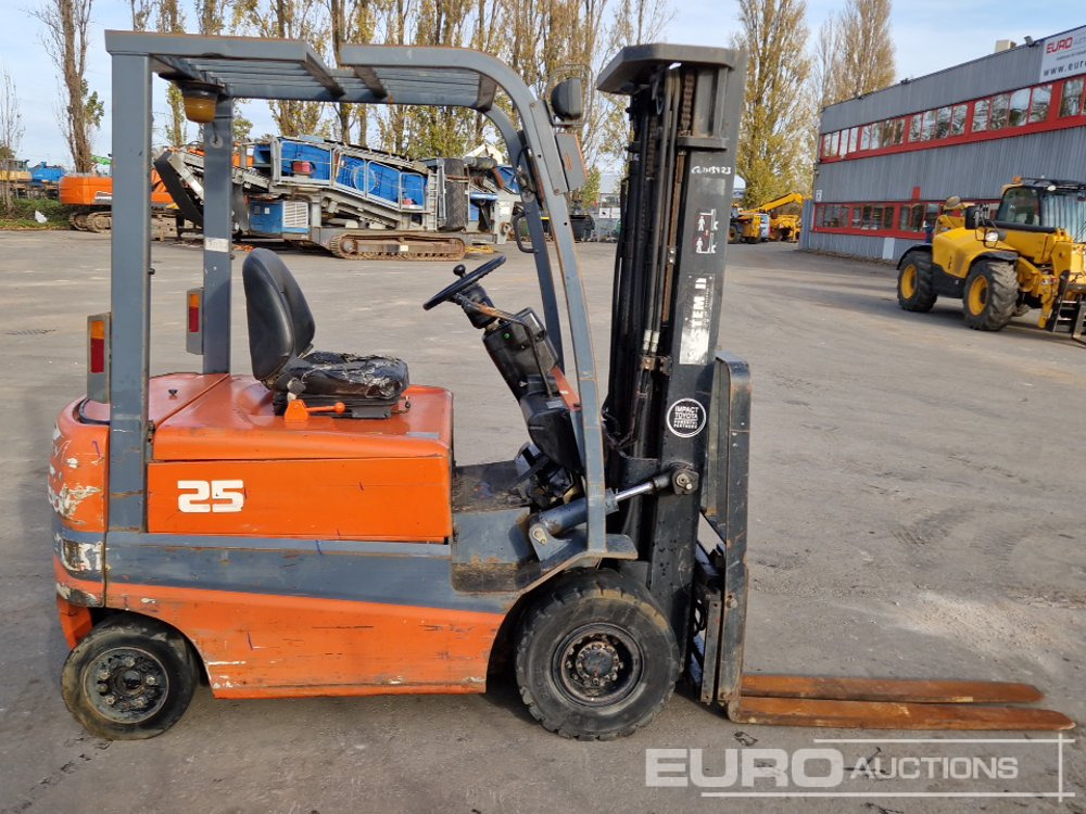 Toyota FBMF25 - Forklift: picture 5 Toyota FBMF25 - Forklift: picture 5