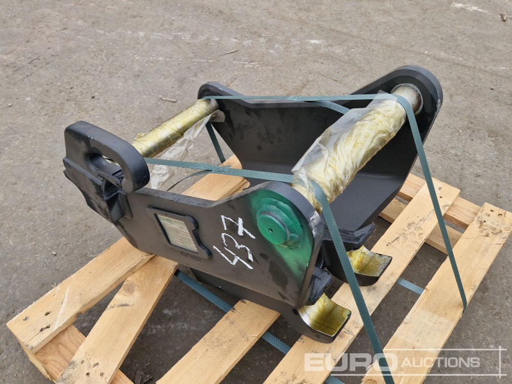 Unused 2025 HSW03M / OQ45LH Mechanical adapter MS03 with OQ45 frame and load hook, weight: 68 kg, excavator class: up to 9 t - Quick coupler: picture 1 Unused 2025 HSW03M / OQ45LH Mechanical adapter MS03 with OQ45 frame and load hook, weight: 68 kg, excavator class: up to 9 t - Quick coupler: picture 1