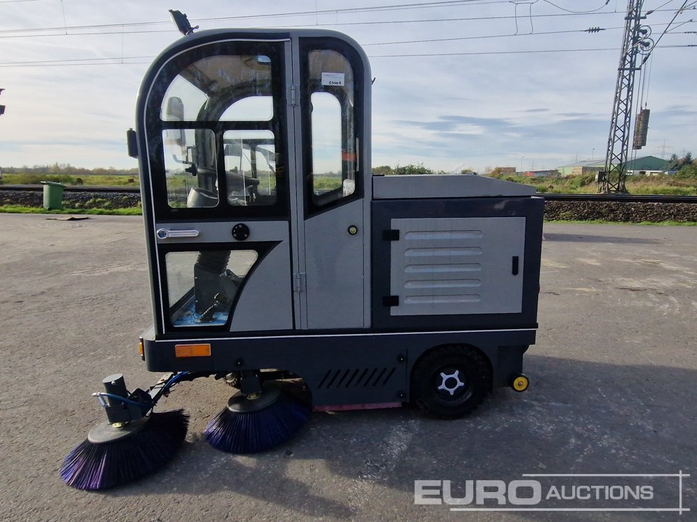 Unused 2025 Kaster S.2000 - Road sweeper: picture 2 Unused 2025 Kaster S.2000 - Road sweeper: picture 2