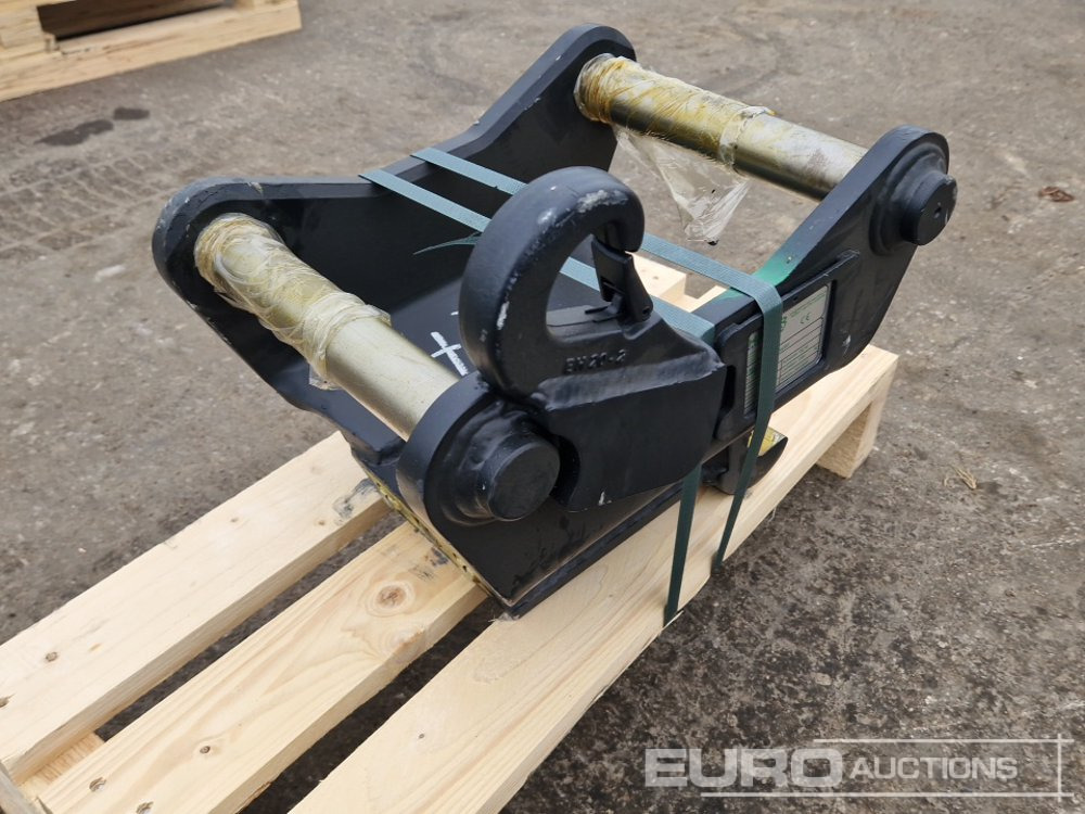 Unused HSW01M/OQ40 Mechanical adapter MS01 with OQ40 frame and load hook, weight: 40 kg, excavator class: up to 2.5 t - Quick coupler: picture 3 Unused HSW01M/OQ40 Mechanical adapter MS01 with OQ40 frame and load hook, weight: 40 kg, excavator class: up to 2.5 t - Quick coupler: picture 3