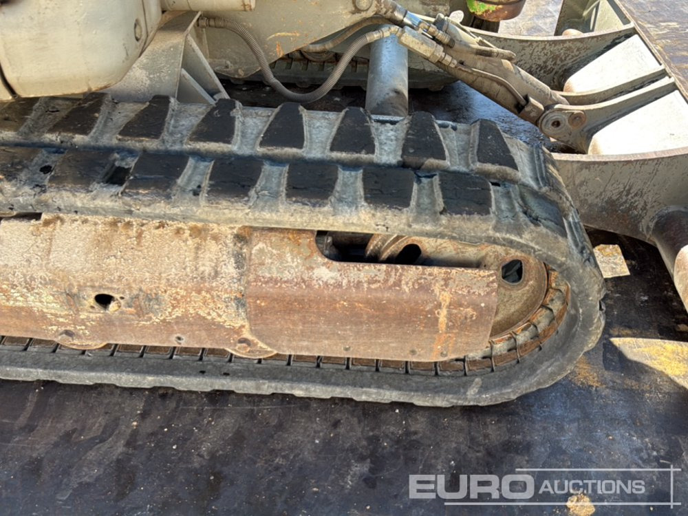 Mini excavator 2011 Yanmar ViO33-U: picture 14