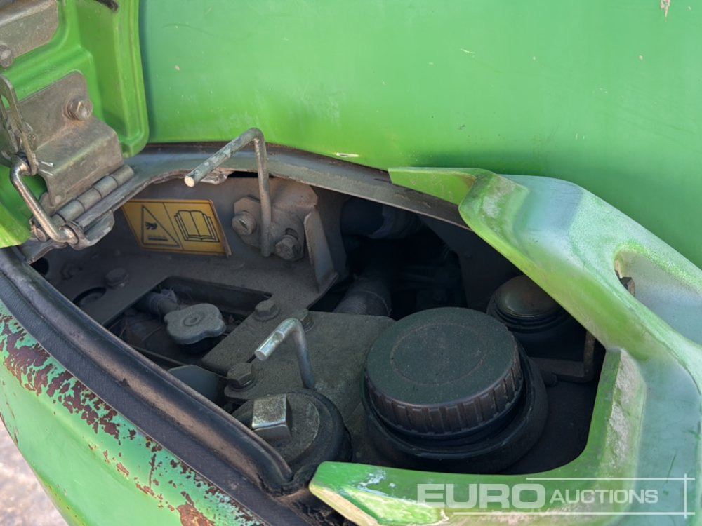 Mini excavator 2011 Yanmar ViO33-U: picture 38