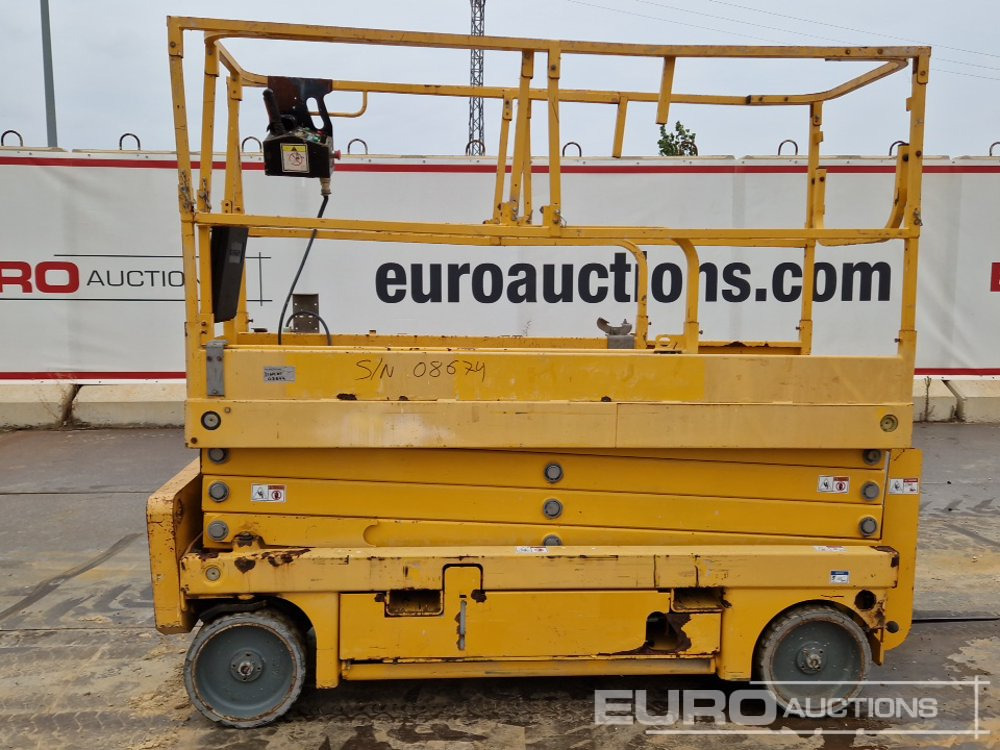 2016 Haulotte Compact 10N - Aerial platform: picture 2 2016 Haulotte Compact 10N - Aerial platform: picture 2