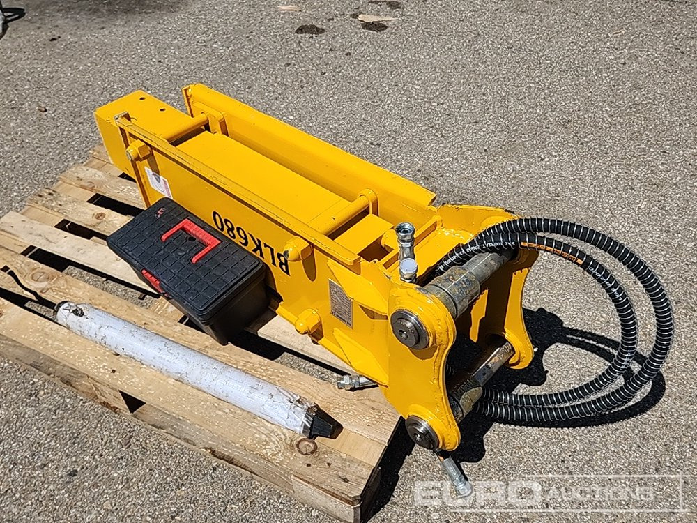 BLK 680 - Hydraulic hammer: picture 2 BLK 680 - Hydraulic hammer: picture 2