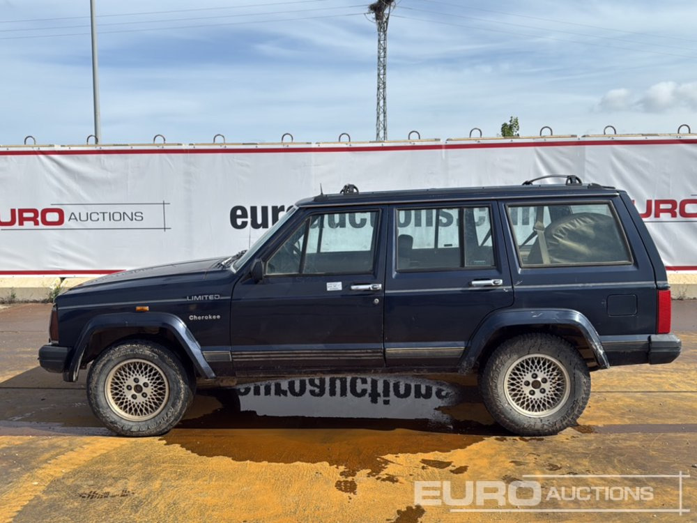 1993 Jeep Cherokee - Construction machinery: picture 2 1993 Jeep Cherokee - Construction machinery: picture 2