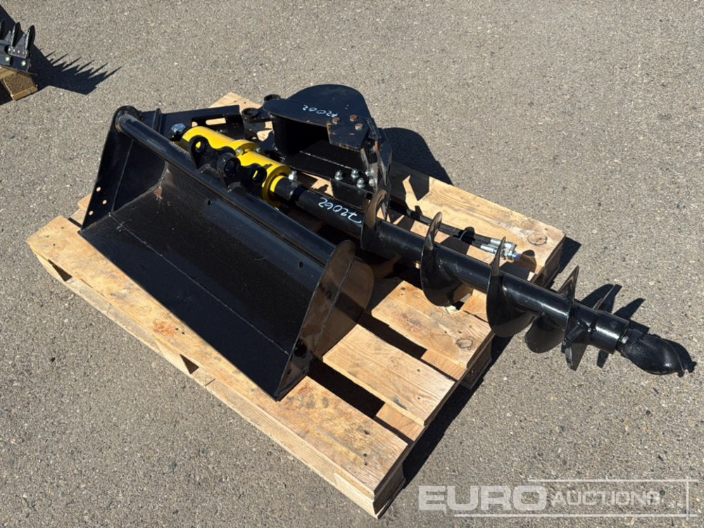 Unused Set of 8" Auger, 8" Digging, 30" Ditching Buckets to suit Mini Excavator / Conjunto Ahoyador y 2 Cazos - Bucket: picture 1 Unused Set of 8" Auger, 8" Digging, 30" Ditching Buckets to suit Mini Excavator / Conjunto Ahoyador y 2 Cazos - Bucket: picture 1