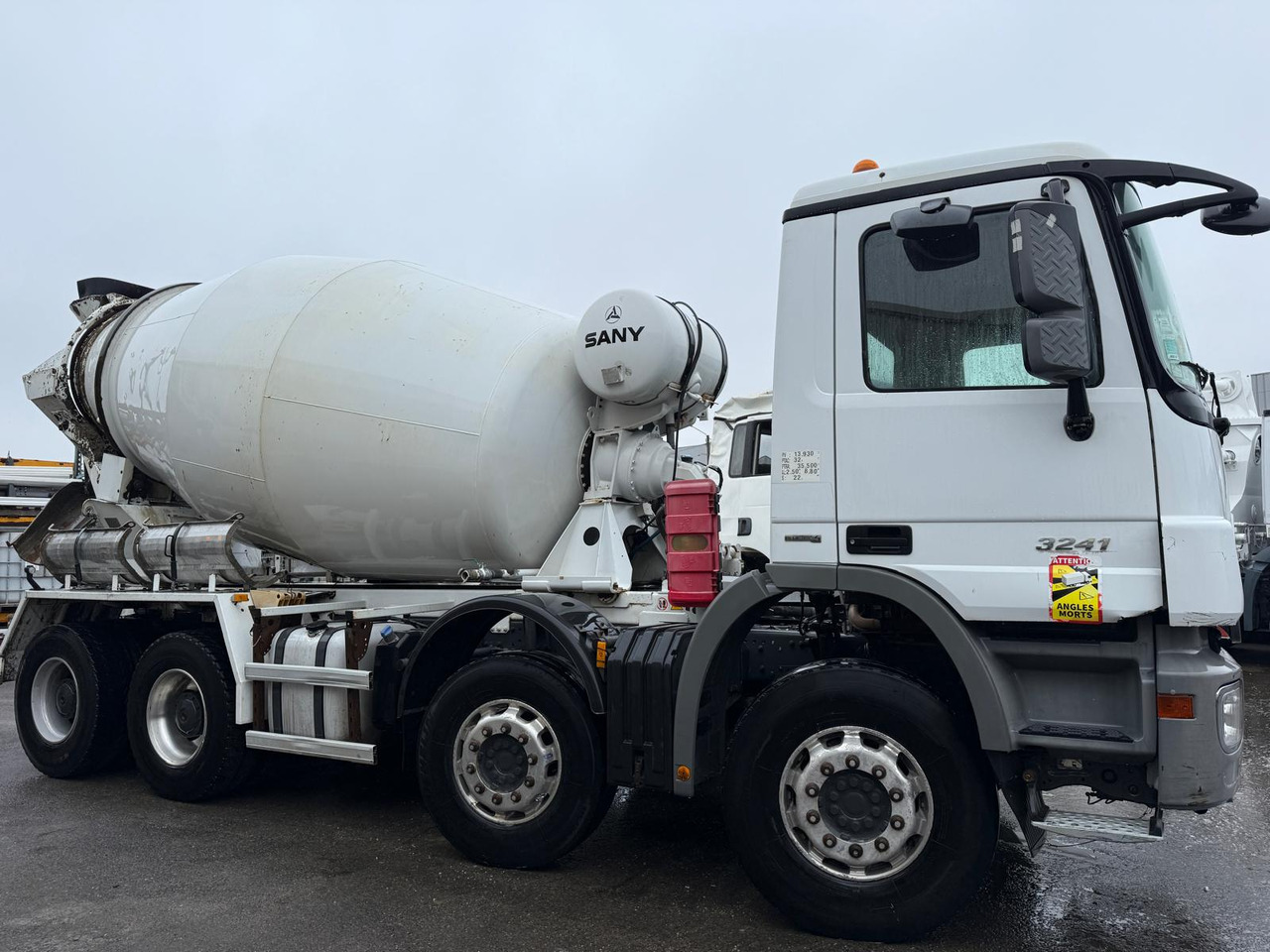 Camion béton Mercedes Benz 3241 CJ-646-ML - Concrete mixer truck: picture 3 Camion béton Mercedes Benz 3241 CJ-646-ML - Concrete mixer truck: picture 3