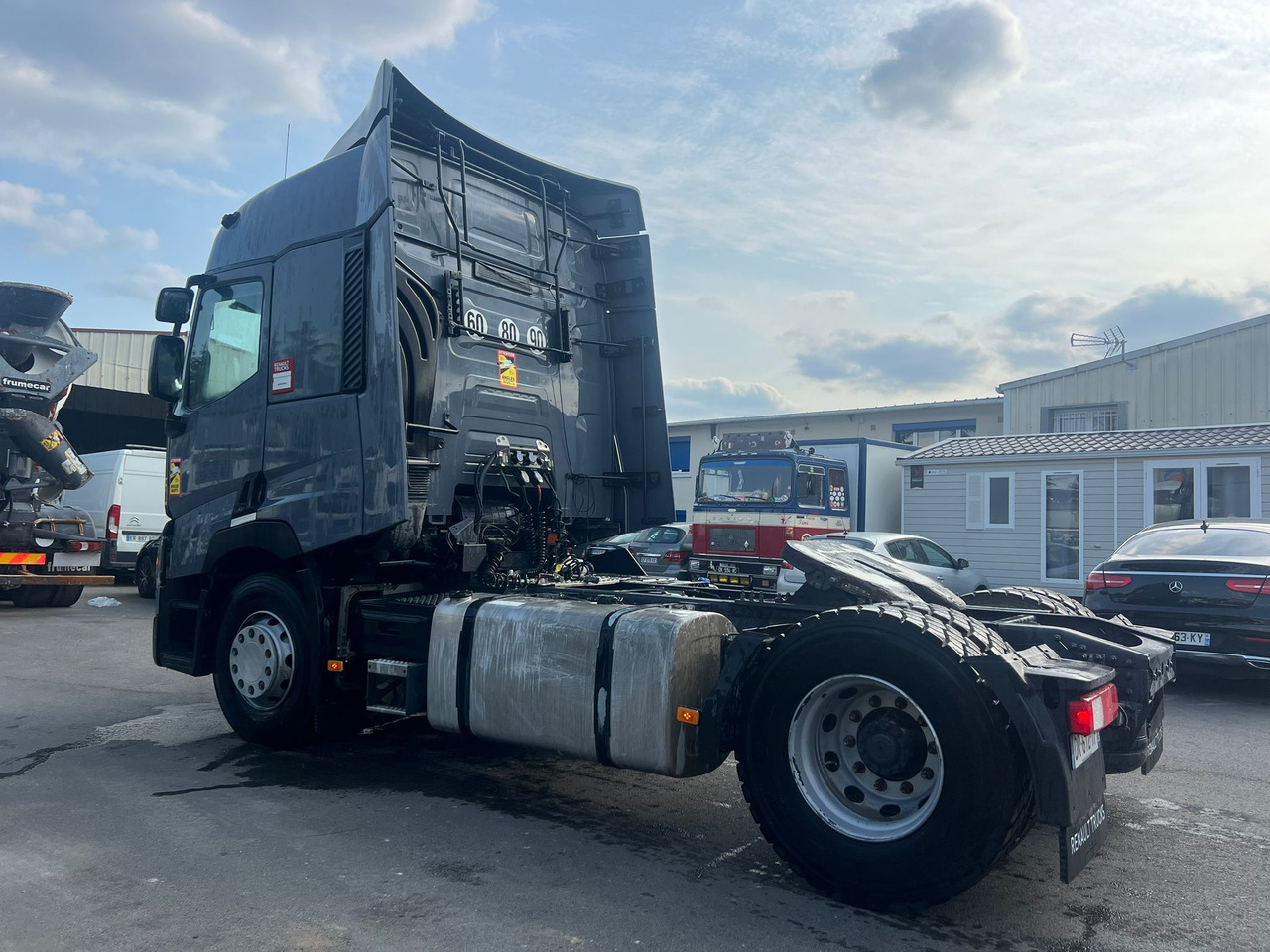 Tracteur Renault DR-612-TF - Tractor truck: picture 4 Tracteur Renault DR-612-TF - Tractor truck: picture 4