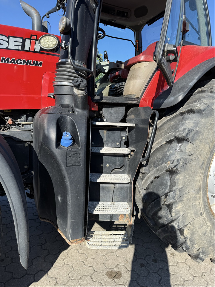 Case IH CVX 310 - Farm tractor: picture 5 Case IH CVX 310 - Farm tractor: picture 5