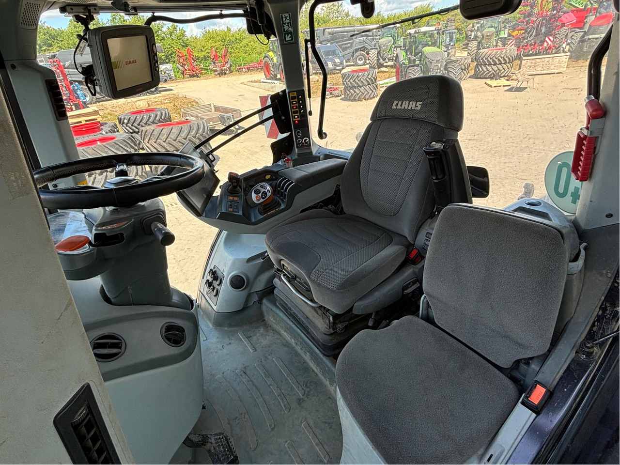 Claas Axion 960 TerraTrac - Farm tractor: picture 5 Claas Axion 960 TerraTrac - Farm tractor: picture 5