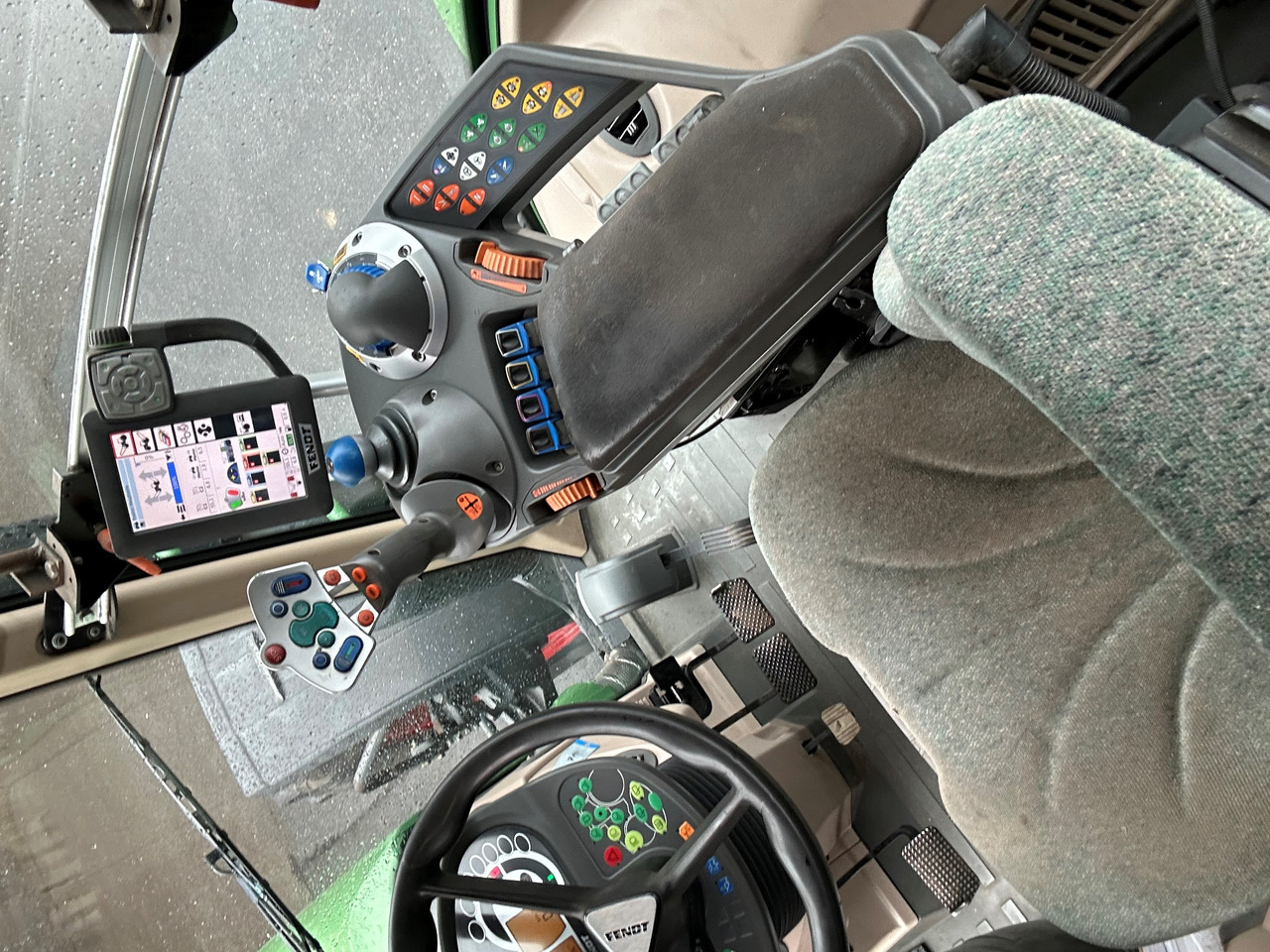 Fendt 714 Vario SCR Profi - Farm tractor: picture 4 Fendt 714 Vario SCR Profi - Farm tractor: picture 4