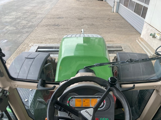 Fendt 724 Vario S4 Profi Plus - Farm tractor: picture 3 Fendt 724 Vario S4 Profi Plus - Farm tractor: picture 3