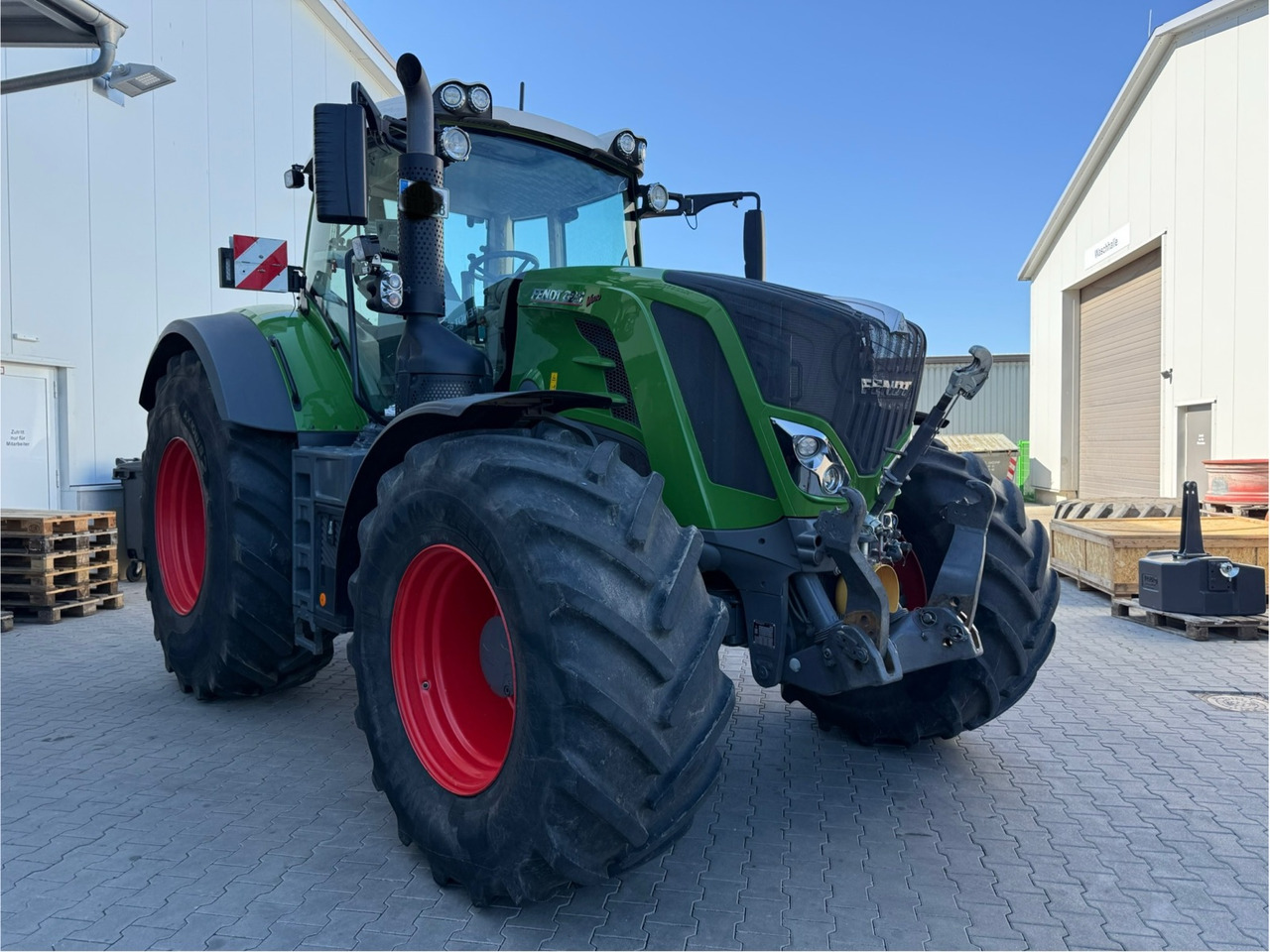 Fendt 828 Vario ProfiPlus Motor NEU - Farm tractor: picture 1 Fendt 828 Vario ProfiPlus Motor NEU - Farm tractor: picture 1