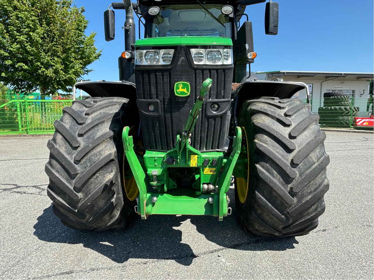 John Deere 7310 R AutoPower - Farm tractor: picture 5 John Deere 7310 R AutoPower - Farm tractor: picture 5