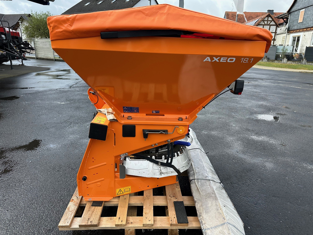 Rauch Axeo 18.1 H - Sand/ Salt spreader: picture 3 Rauch Axeo 18.1 H - Sand/ Salt spreader: picture 3