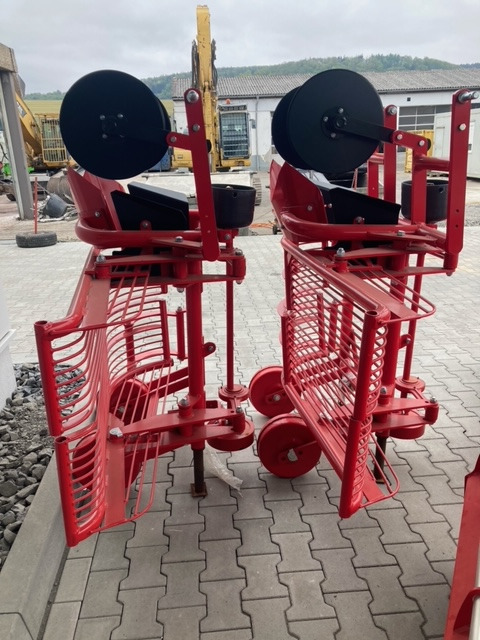 Tehnos IK 1D Kartoffelroder - Harvester: picture 2 Tehnos IK 1D Kartoffelroder - Harvester: picture 2