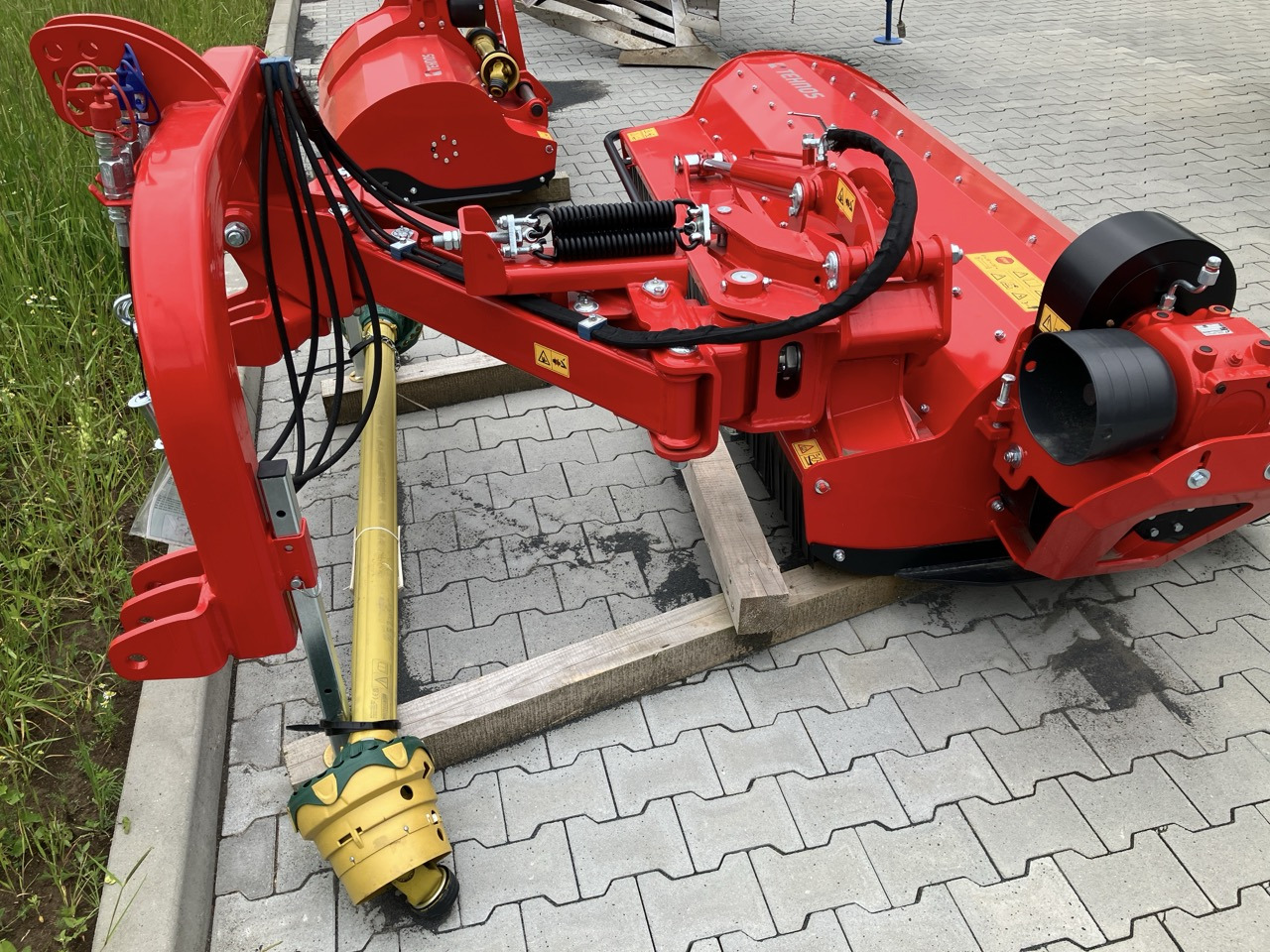 Tehnos Mulcher MB 220R PROFI LW - Flail mower: picture 2 Tehnos Mulcher MB 220R PROFI LW - Flail mower: picture 2